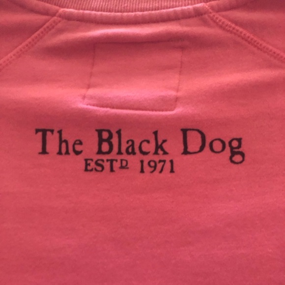 The Black Dog Pink Sweatshirt with Black Dog Logo Woman’s Medium Martha’s Vineya - Picture 9 of 16